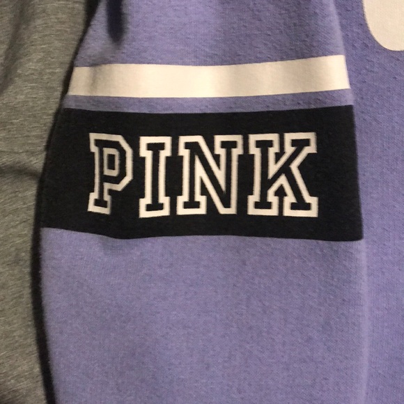 Pink sweater - Picture 2 of 2